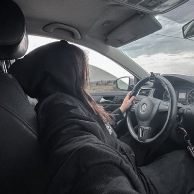 sarxlz's profile picture. 🧸✨ Professional Dumbass