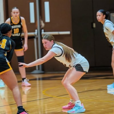 GraceBooher2027's profile picture. cchs class of 2027