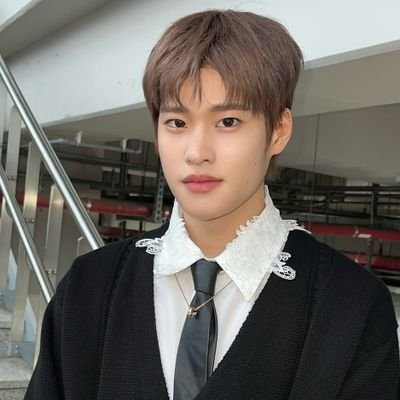 soheeriije's profile picture. #UNREAL/03 :: Mellifluous: Peachy charm in every note, Lee Sohee from Riize. Selective. D'Arc. 🥬. UNT1-37