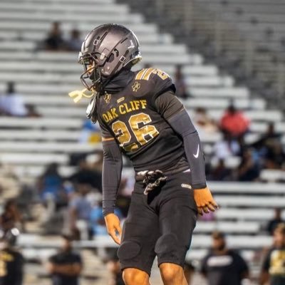 nolxveecj's profile picture. Clifton Todd II | C/O 28 ||DB| 5'11 171 lbs | 3.6 gpa |@SOCGoldenBearFB