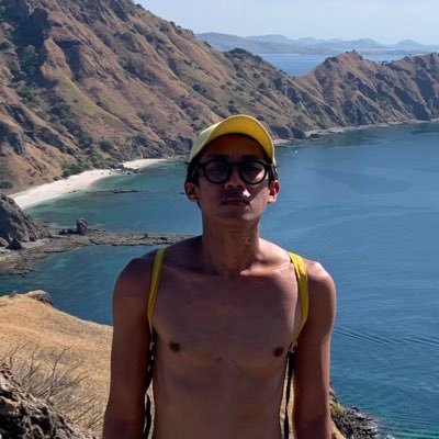 andumpi's profile picture. Somehow capricious.