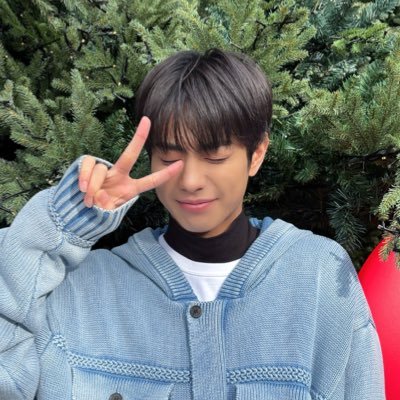 meg_marvels's profile picture. photographer l multi l with #케이타 #이븐