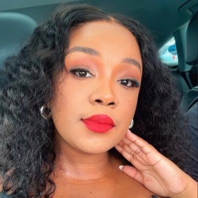 Mandiqhubeke's profile picture. Let my life forever be a testimony that God is good.🤍