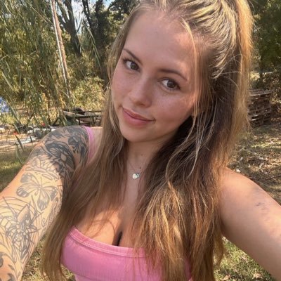 lucysunshine33's profile picture. Having fun is the greatest feeling 👅💕
