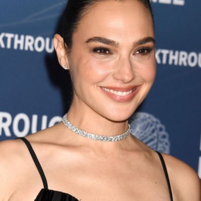 galgadotchatt1's profile picture. Movie/Production🎥