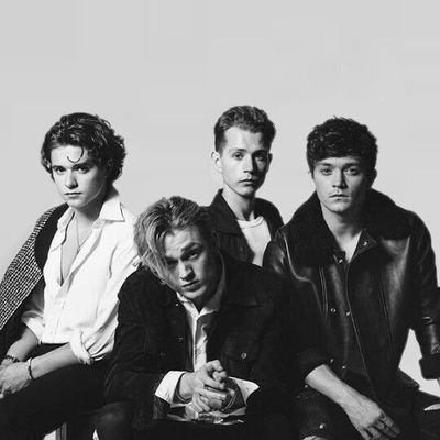 TheVampsworld96's profile picture. Hello and welcome to my twitter fan page for the amazing British group The Vamps 

🌸Vampette 🌸