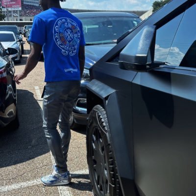 onewaaychris's profile picture. 