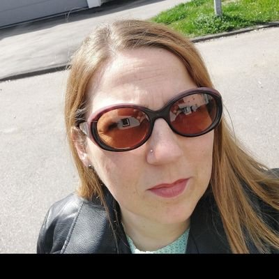 296Ramona's profile picture. ♡ 3 wundervolle Kinder 
♡ verkopfter Herzmensch
♡ fühlt manchmal zuviel
♡ 🖤💛
♡ kinky 
♡ poly 
♡ 🏳️‍🌈🏳️‍⚧ Safespace 
♡ #noafd
♡ Kein RT meiner Bilder!