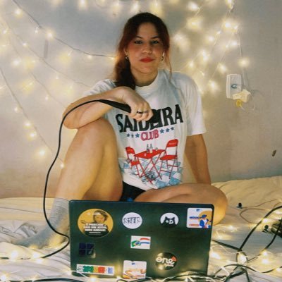 abrasiguaia's profile picture. cantora & compositora, reggaetonera. 🏆 Finalista do Prêmio Profissionais da Música 2025.