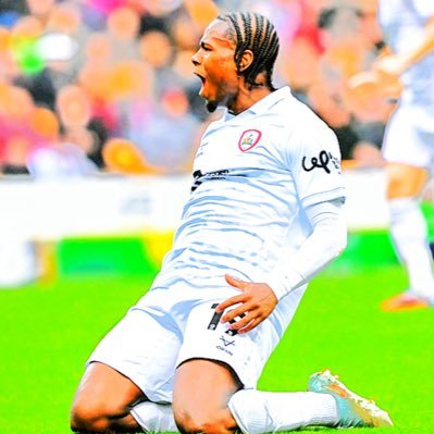 camhepi's profile picture. Barnsley 🔴 , waffles about reds , adores reyes cleary