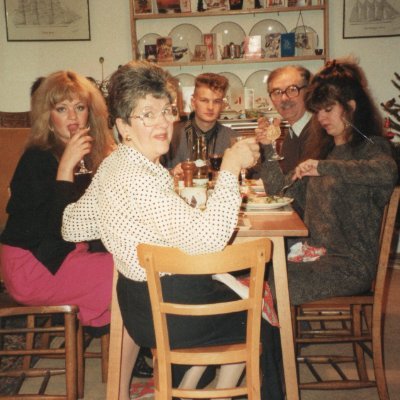 TerryTyler4's profile picture. Writer: dystopian/apocalyptic, dark psych stuff
All: https://t.co/CoLG2eLbOl
Christian.
Books, photography, birds, nature, telly, #TWD 
📚🙏 📷🐦‍⬛