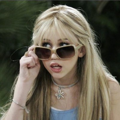 tistdmseason's profile picture. romcom and litfic enthusiast