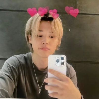 xbangtanluv's profile picture. billie bossa nova