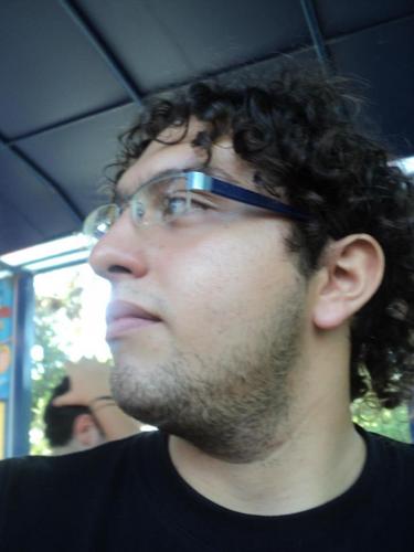 tecnico medio en electronica, estudiante en DUOC UC sede puente alto