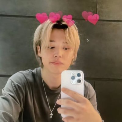 ggukmiiniee's profile picture. #BTS : 𝕨𝕖 𝕒𝕣𝕖 𝕕𝕖𝕤𝕥𝕚𝕟𝕖𝕕 𝕥𝕠 𝕞𝕖𝕖𝕥