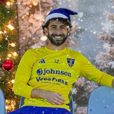 masibon69's profile picture. hater n°1 de óscar sánchez. azote de josé ramón.
soy muy alternativo muy alternativo muy alternativo. inventor de la perilla. experto en psicología femenina.