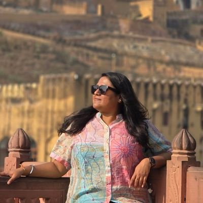 luxurious_vibe_'s profile picture. शिव भक्त | दिल नर्म | दिमाग़ गर्म | Sassy | Classy | Happy | Bindaas | Emotional | Brave | Bold | Don't Mess With Gujarati Girls, We Don't Just Look Pretty |