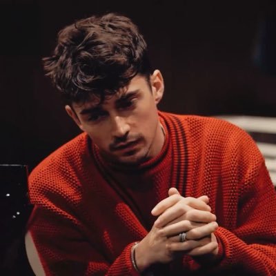 lecenthusiast's profile picture. d1 1644 & hollanov yapper.