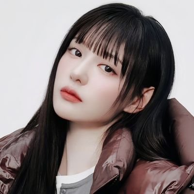 jiwon_ding1019's profile picture. ONLY #김지원 ♡