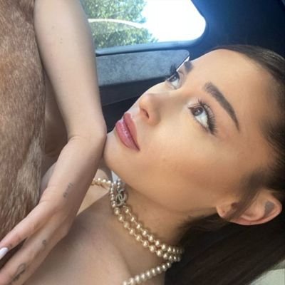 orchidsymar's profile picture. ♡.  loa, shifting & tarot