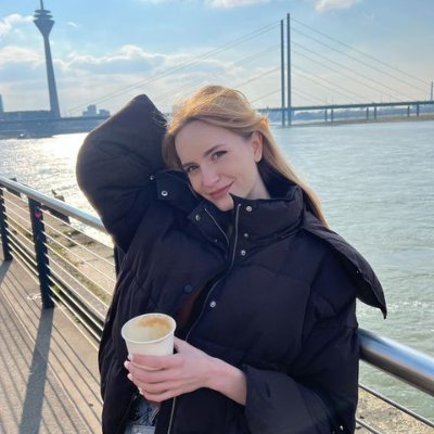 PaulaCarlaBran1's profile picture. Single