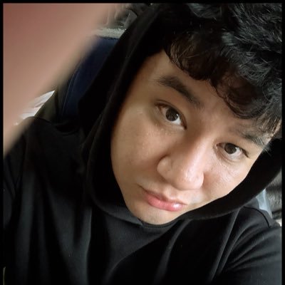 sirenmatty's profile picture. 🏳️‍🌈🎮🧜🏽‍♂️♒️