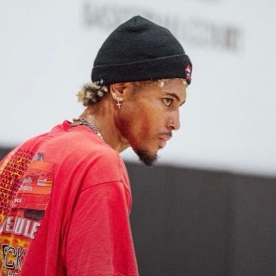 Bobston77378059's profile picture. DM’s are always open—-6’8 lightskin