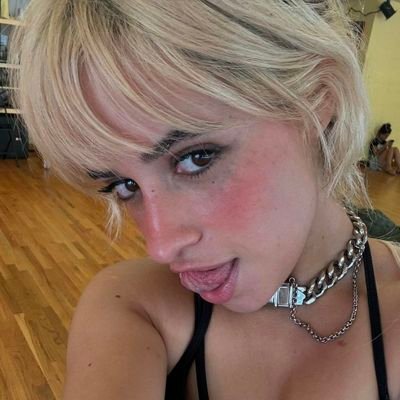 Oli_cxoxo's profile picture. @camila_cabello ♡