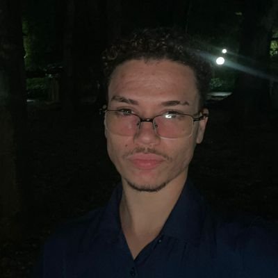 vvs_ee's profile picture. A expectativa é a raiz de todo sofrimento.