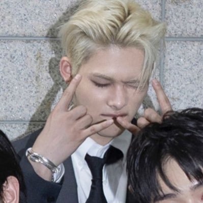 nishirubs's profile picture. #니키 #제니