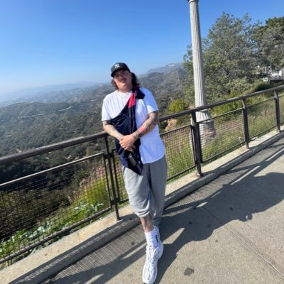 i_gg_42's profile picture. father of 2 🐾