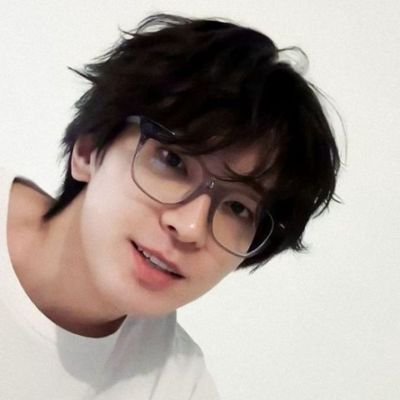 onezwoo's profile picture. 𝗥𝗢𝗟𝗘𝗣𝗟𝗔𝗬𝗘𝗥: 𝘄𝗵𝗲𝗿𝗲 𝗳𝗶𝗰𝘁𝗶𝗼𝗻 𝗮𝗻𝗱 𝗿𝗲𝗮𝗹𝗶𝘁𝘆 𝗯𝗹𝗲𝗻𝗱. Immersing myself in portraying Jeon Wonwoo (1996) from Seventeen.