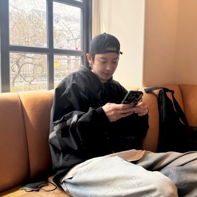 ALLMYLOEY's profile picture. 타는 불꽃에도 사랑이여라.