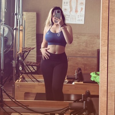 Couplespeincess's profile picture. 