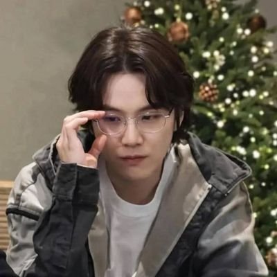 sevenseasofrhye's profile picture. she/her

❤️