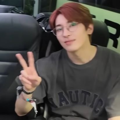 deccaydes's profile picture. peace at film_jww | 🐈‍⬛⋆｡°✩.𖥔 ݁ ˖