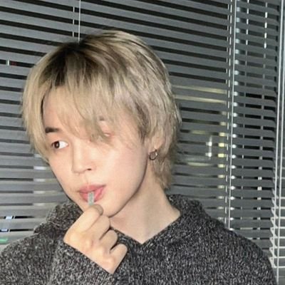 letsclarys19's profile picture. respiro o jimin