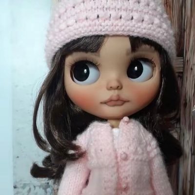 6Yourdad's profile picture. @solanasgrande ‘s albino child 🌸 // 18