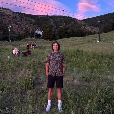 johnyelizar's profile picture. ❤️🌸🌻 insta : jonnyelizar I am here for anyone and everyone , please DM me if you need anything , I want to help 💕 Consciousness ☯️ Aquarius ♒️