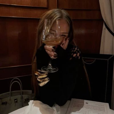 scucedes's profile picture. no. 1 listener of the rocks by 5sos