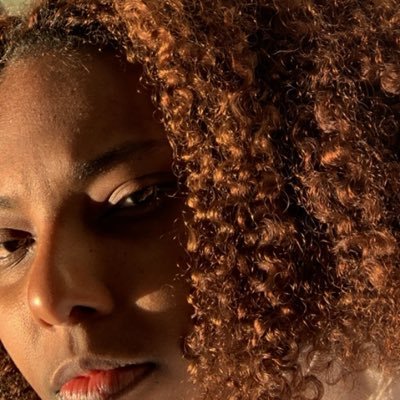 caroIinni's profile picture. um novo personagem a cada amanhecer