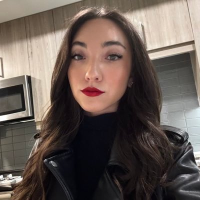 vianey_paulina's profile picture. 