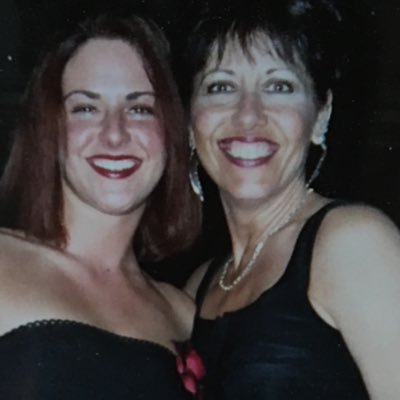 shimmersue's profile picture. Sadly i am a mother of an Angel .. My Shauna 💔