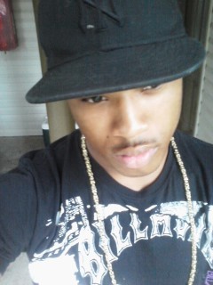 handsumlildevil's profile picture. 