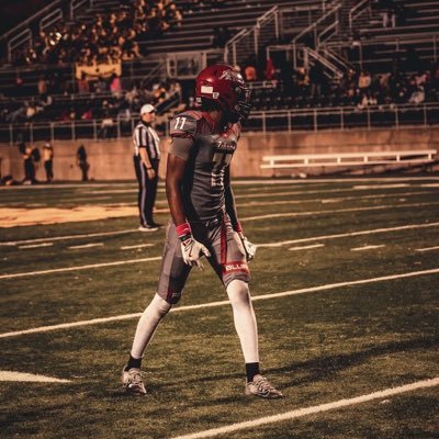 RayshunReed2028's profile picture. Pine Bluff Zebras 2028 • WR|6’4|182| • 3.5GPA📚4.5 40🏃‍♂️-rayshundabest@gmail.com •Contact 870.489.4593 .