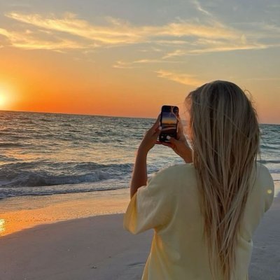 VanessaLin169's profile picture. A professional woman who values class, humor & authenticity 💼