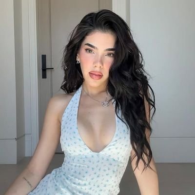 mailonini's profile picture. cáncer como Kenia 🦀 | she/her