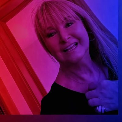 MECC29's profile picture. Chilena. Diseñadora de arquitectura de interiores. Si es comunista no me siga!! José Antonio Kast 2026