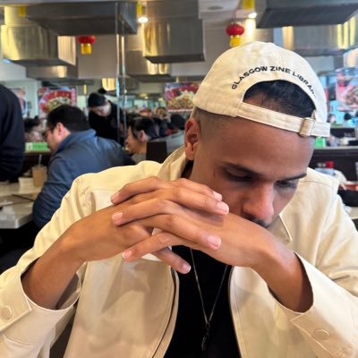 maliksquared's profile picture. Writer / Socials at @nicedreamgames / I make Bryan Gumbel look like Malcolm X