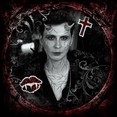 vampirednp's profile picture. ⋆˚✩˖ ࣪ ♱⋆ ⚞•⚟ ˖ ࣪   '17 phannie ✩ fake emo loser i saw u smiling over dan and phil...